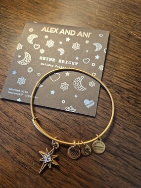 Alex+Ani Gold Star Charm Bangle Bracelet •Swarvoski Crystal• Holiday Collection
